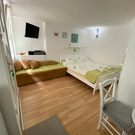 Skenderi * Crikvenica