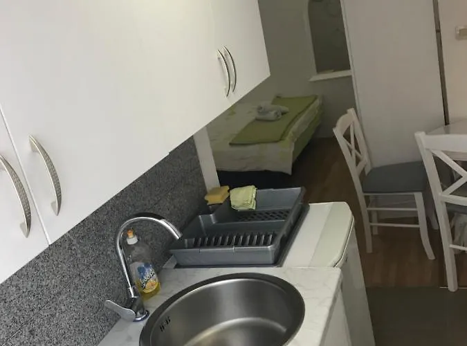 Skenderi * Цриквеница